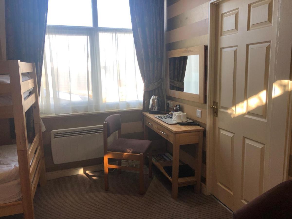 The Dog & Partridge Country Inn آشبورن المظهر الخارجي الصورة